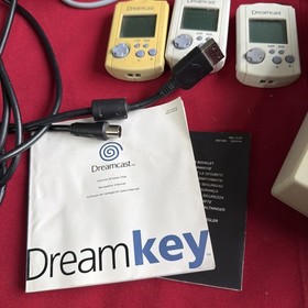 Sega Dreamcast Console, 4 Controllers, 3 Memory   Cards & Leads