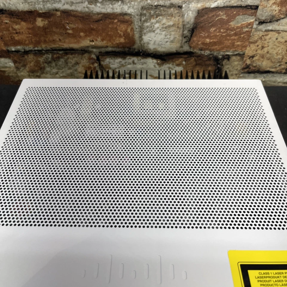 Cisco CBS250-24P-4G 24-Port Gigabit PoE Smart Ethernet Switch - Image 3 of 4