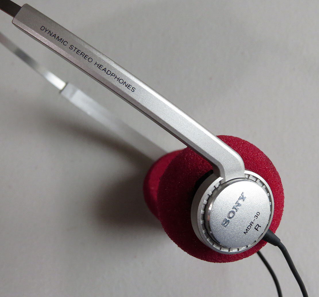 Sony MDR-30 Dynamic Stereo Headphones Original 80s Vintage Sony MDR-30 Dynamic Stereo Headphones Original 80s Vintage