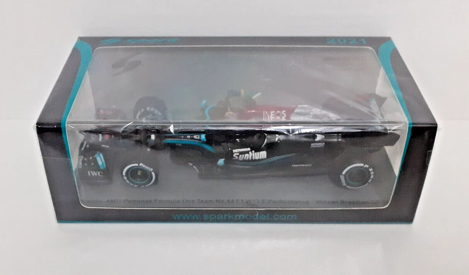 SPARK 1:43 MODELLINO AUTO FORMULA 1 F1 MERCEDES AMG W12 HAMILTON GP BRASILE 2021 - Immagine 2 di 4