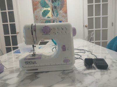 Singer Pixie Plus Electronic Sewing Machine