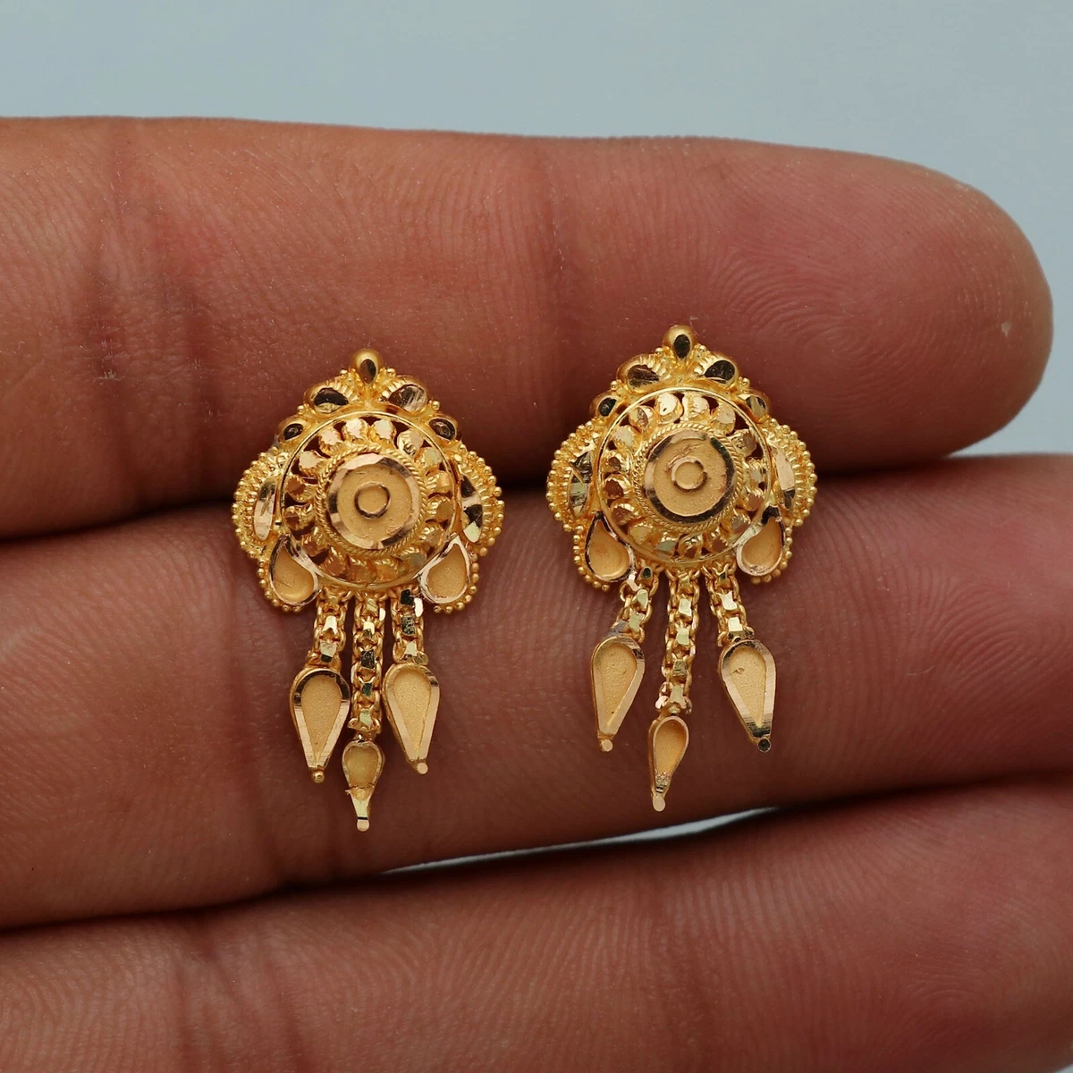 22K Tri Color Gold Earrings - ErFc27219 - US$ 3,118 - 22Kt gold earrings  with intricate Filigree work in red color enamel paint with shine finish  and pea