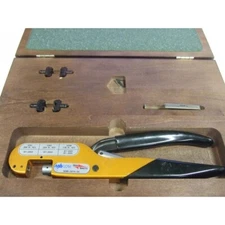2098-005-54  1055236-1 Crimp Tool Kit Mfg: Omni Spectra Condition: Used