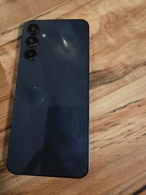 Samsung Bar Smartphone Black Triple Rear Camera Sleek Design Modern Style