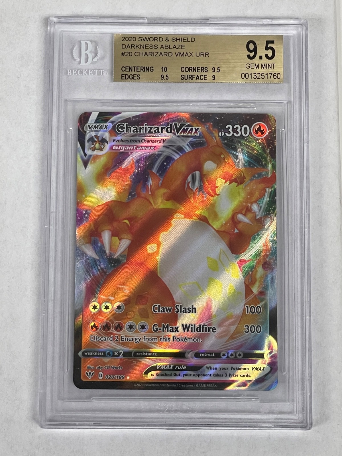 Charizard VMAX 020/189 Swsh03: Darkness Ablaze Holo