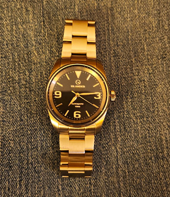 Islander Automatic Self-Winding Black Dial SS Bracelet Watch 100m. *CONUS ONLY*