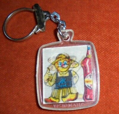 Visiomatic Animated Vigneron alcoholic man CARACOUS Picardy Key Ring