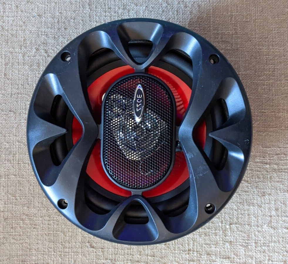 Boss Audio CH6530 Way Full Range Speakers Speaker Used