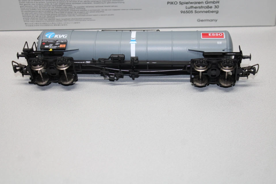 Piko 54191 4-Axle Articulated Tank Car KVG Esso DB AG Ep V Scale H0 OVP - Image 2 of 3