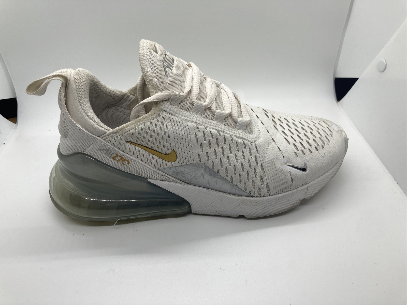 Nike Air Max 270 Essential Metallic 