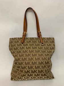 mk's tote bolsas and monogramming