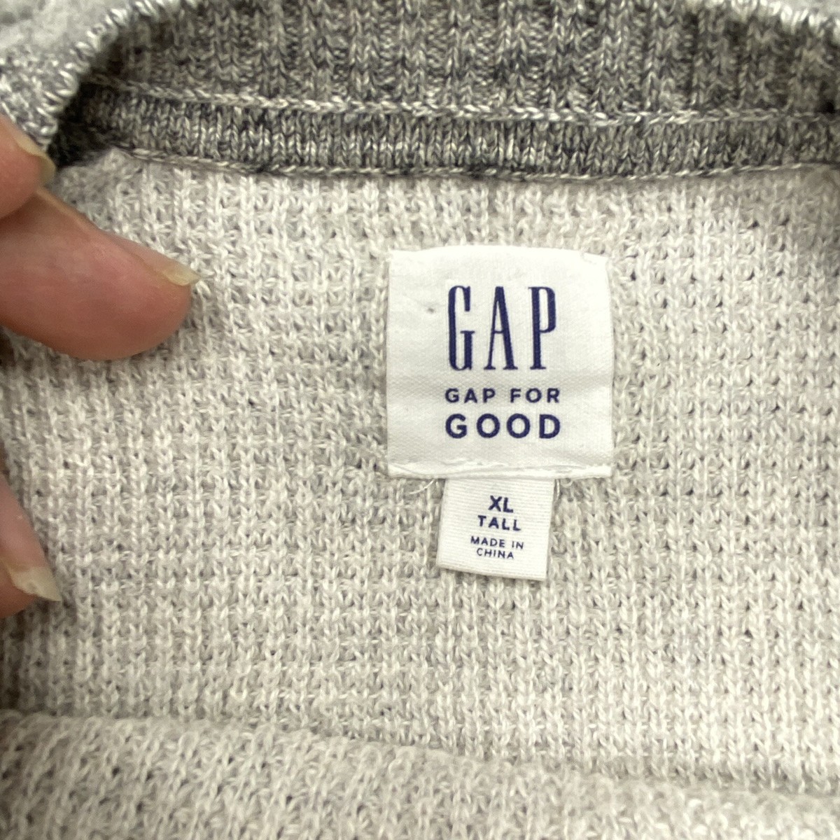Best 25+ Deals for White Gap Hooded Top | Poshmark