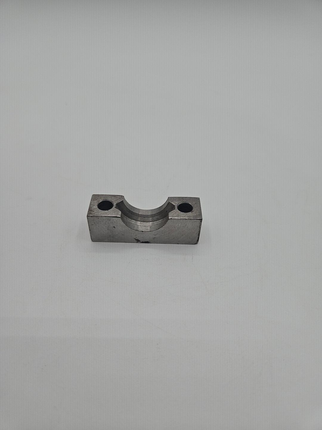 BENTLEY & ROLLS ROYCE HALF CLAMP BALANCE PIPE (UR26623)