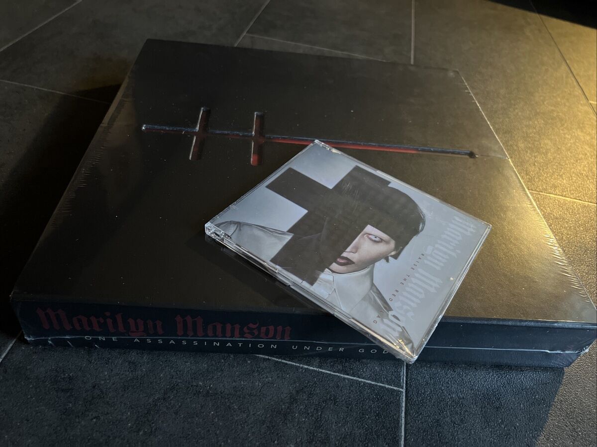 Marilyn Manson One Assassination Under God Limited Box Set Marilyn Manson One Assassination Under God Limited Box Set