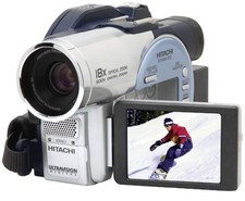 Hitachi DZ-MV550A DVD Camcorder Video Recorder 18X Optical 500x Digital