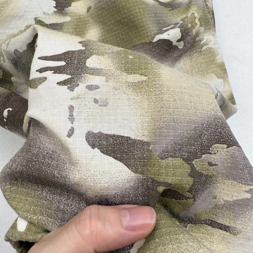 Calça Nike Cargo Feminina Tamanho G Perna Larga Camuflagem Oversized Ripstop Cordão - Imagem 2 de 4