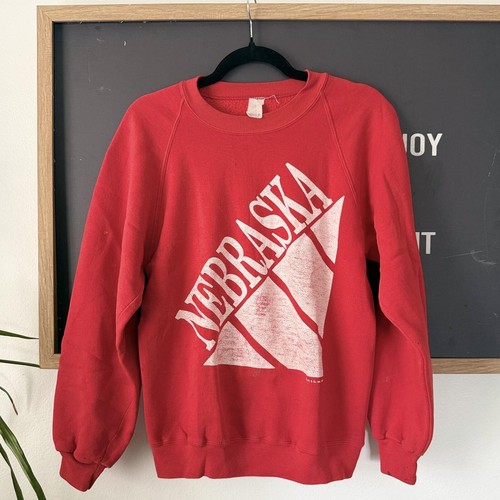 Red Nebraska Graphic Crewneck Sweatshirt Vintage Style Unisex Medium