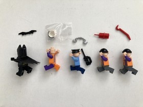 LEGO Super Heroes 6864 Batmobile and the Two-face Chase Minifigure Lot