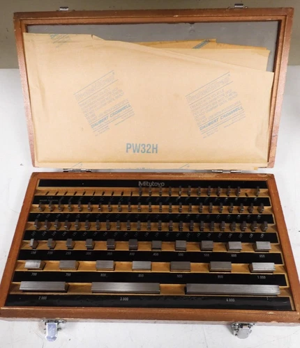 Mitutoyo Gage Block Set - 81 pcs. - Grade 3 English, Steel Rectangular - PW8
