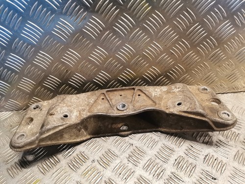 BMW 7 E65, E66, E67 Getriebe Halterung