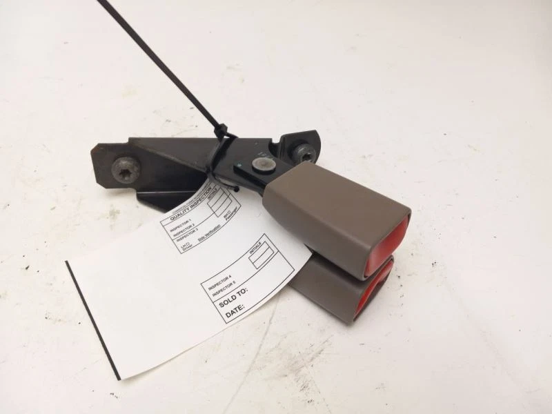 2002 福特 EXPLORER 后部 3RD ROW 座椅皮带扣 — 第 3/4 张图片