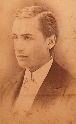 Antique CDV Card ~ ''A Fine Fellow'' ~ Felt, Chicago, Illinois. #-4493