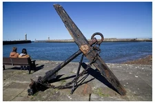 Whitby piers & lighthouse, North Yorkshire coast, UK - 18" x 12" - PRINT