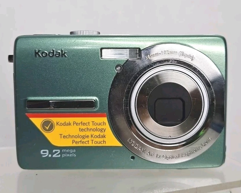 コダック Kodak easy share Z915 電源:単3電池2本 コダック Kodak easy share Z915 電源:単3電池2本 コダック Kodak easy