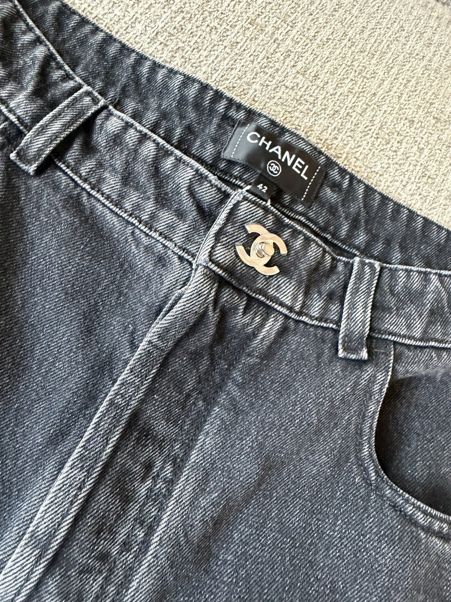 New Chanel 26s Blazy Charcoal Black Denim CC Turn lock Jeans 42