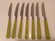 Set Of 7 Vtg.  Avocado Green Dinner/Butter Knives -  Stainless Steel - 8" 