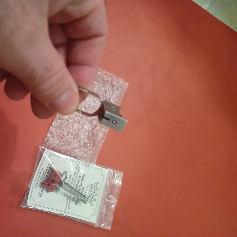 Pistola 2 Gold Cup Triggers 1911 Kings Red piezas  Foto 3 de 4