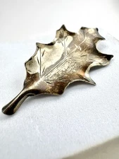 Vintage Stuart Nye Sterling Silver Oak Leaf Pin With Lovely Detail & Patina