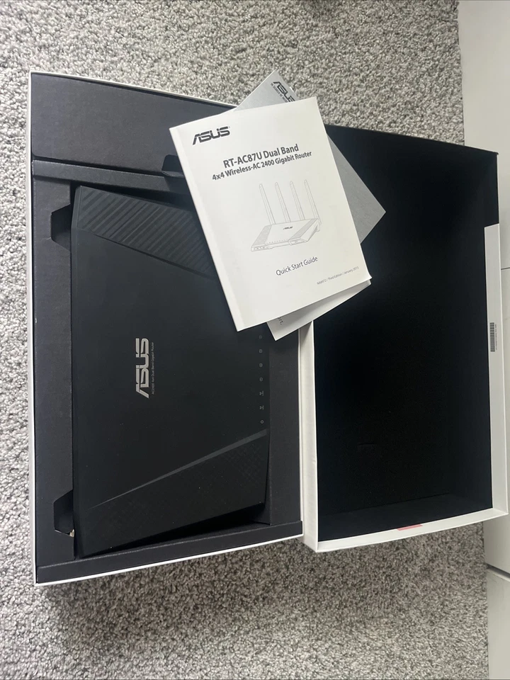 ASUS RT-AC87U 1734 Mbps 7-Port Gigabit Wireless AC Router - Image 2 of 2