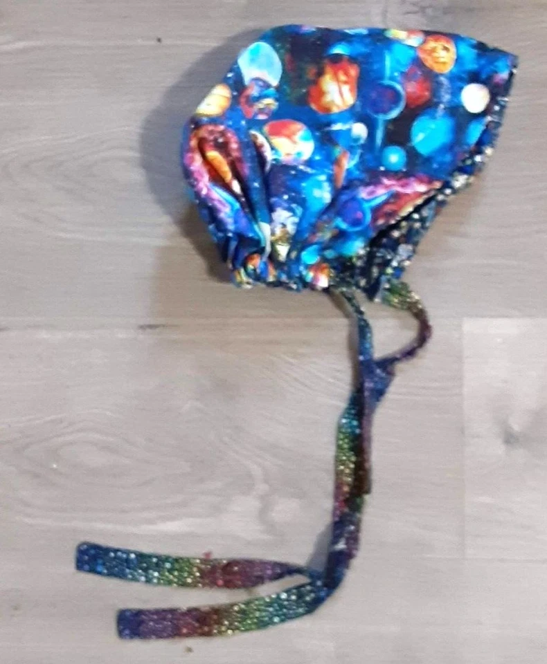 Gorro de sol de jardín hecho a mano patrón celeste reversible talla única Foto 2 de 2