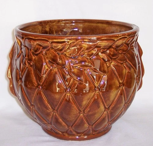 Mid Century McCoy Pottery Diamond Quilted Jardiniere, 1940-50s