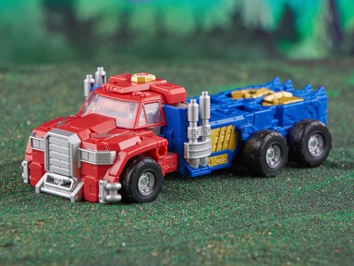 Commander Armada Universe Optimus Prime Legacy Leader Class | Transformers Gener - Picture 14 of 23
