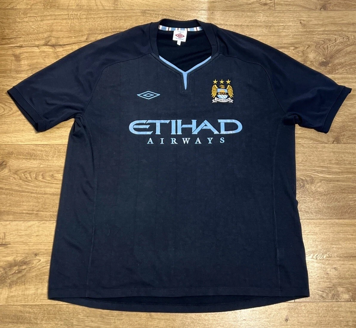 Maillot de football rare umbro des années 90 pour