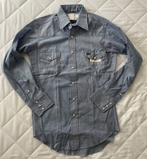 Vtg NOS Wrangler Chambray Shirt Medium 15-33 Blue X-Long Tails Pearl Snap