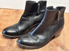 AGL Attilio Giusti Leombruni Women’s Black Leather Zipper Ankle Boots Size 39.5