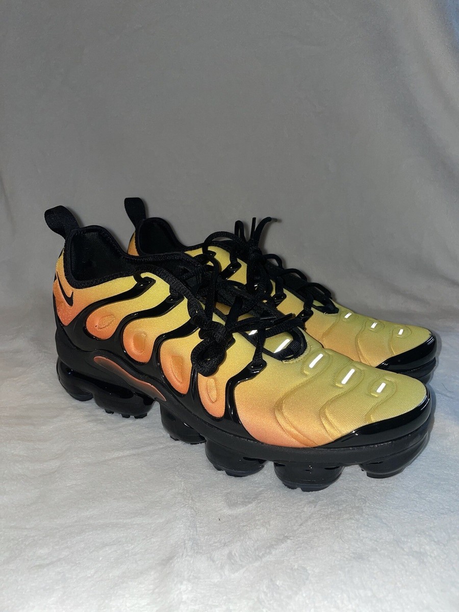 air vapormax laser orange