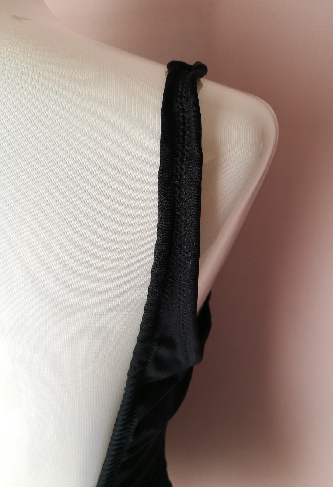 Foto 22 di 24