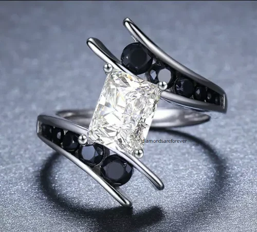 Colorless White Diamond & Black Onyx 925 Silver Irregular Shaped Statement Ring