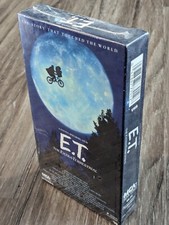 VTG 1982 VHS Sealed E.T. The Extra-Terrestrial MCA Watermark Green Flap Tape