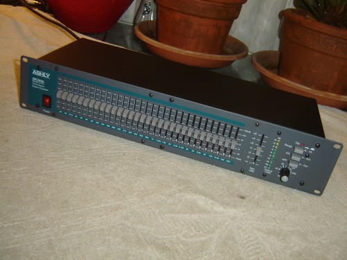 Ashly GQX-3101, 31 Band Eq, Third Octave Graphic Equalizer, Rack - Picture 8 of 12