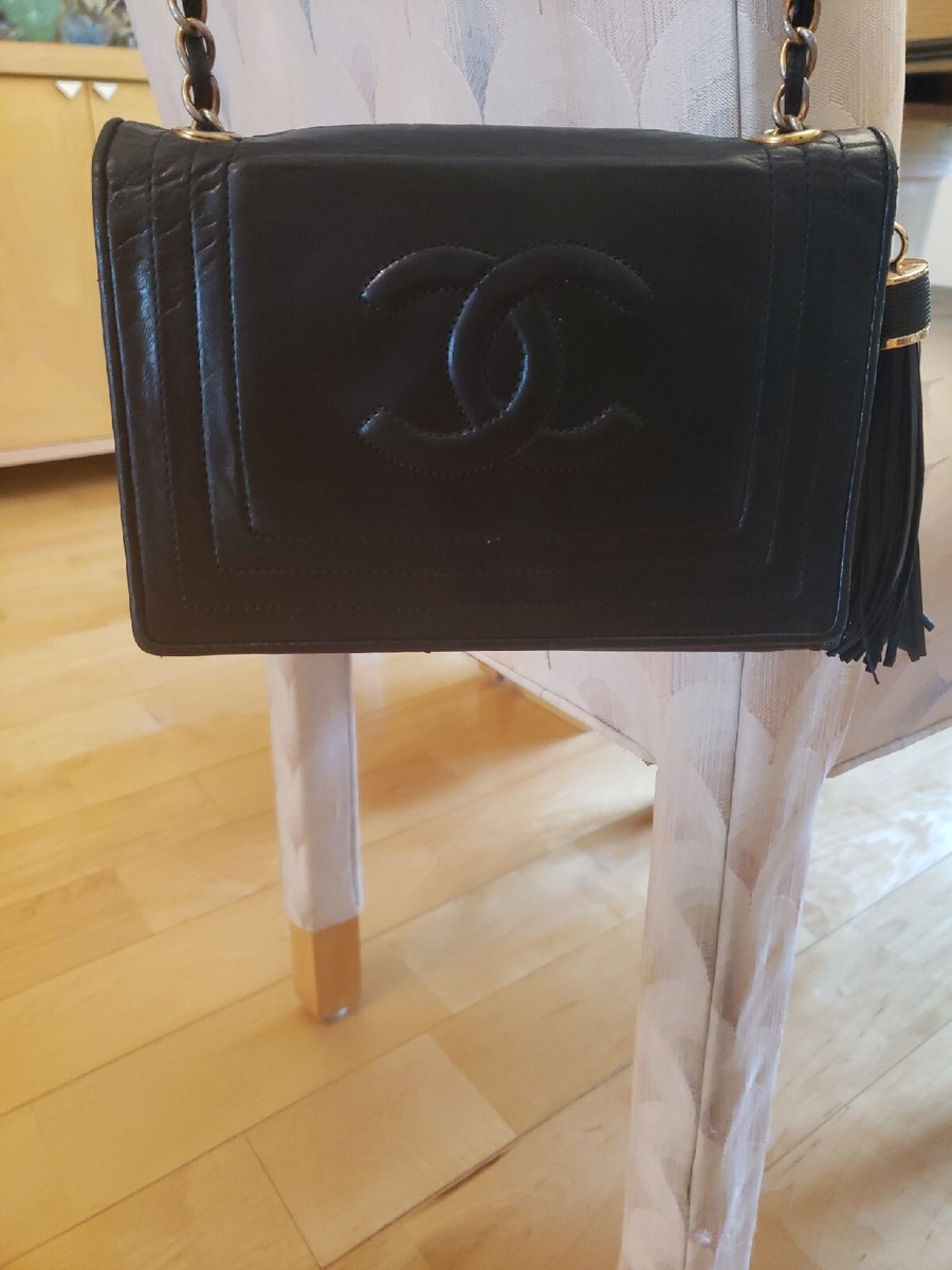 Vintage Chanel Small Black Lambs Leather CC Logo Timeless