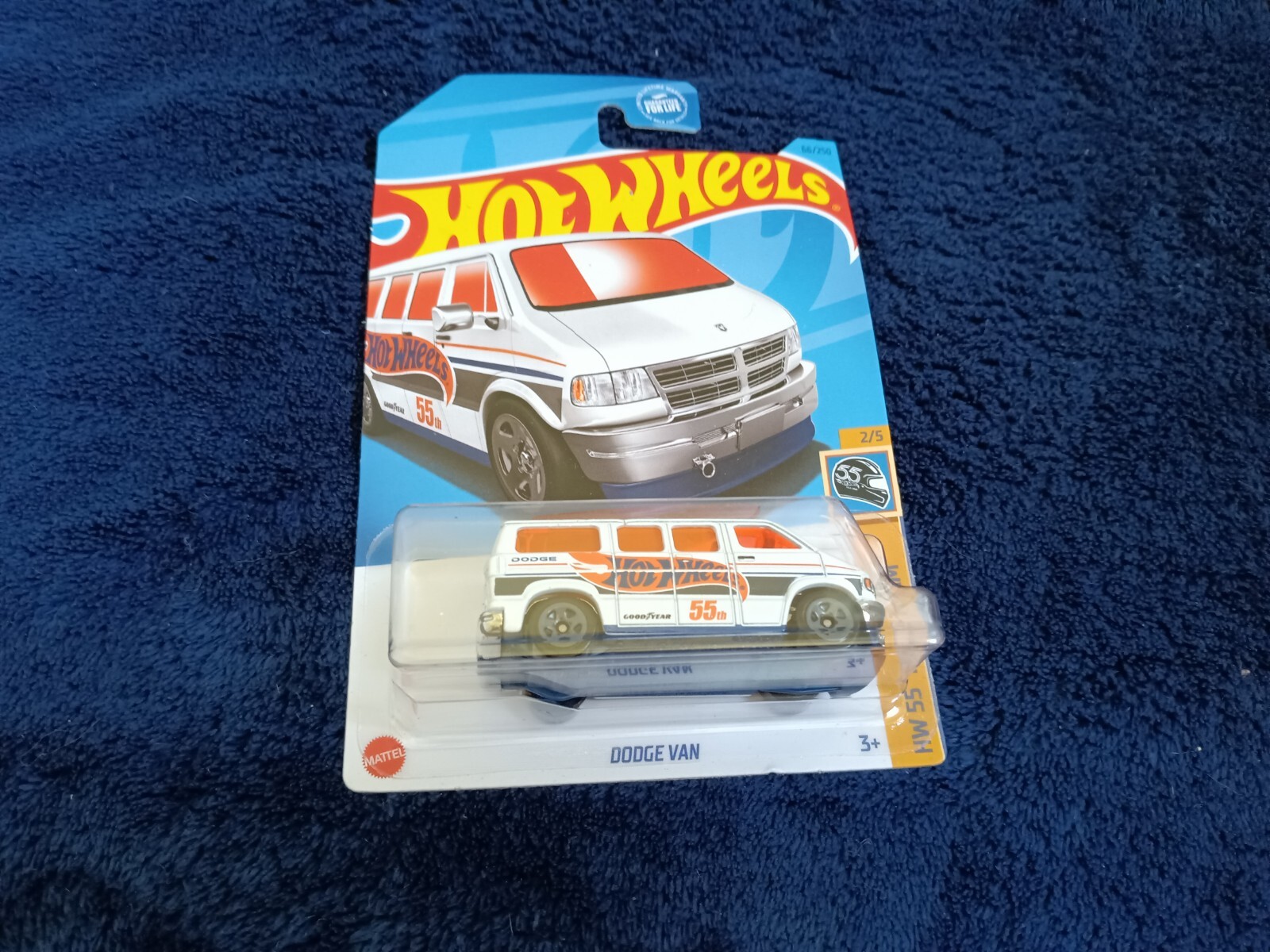 2023 Hot Wheels 55 Race Team 2/5 Dodge Van White