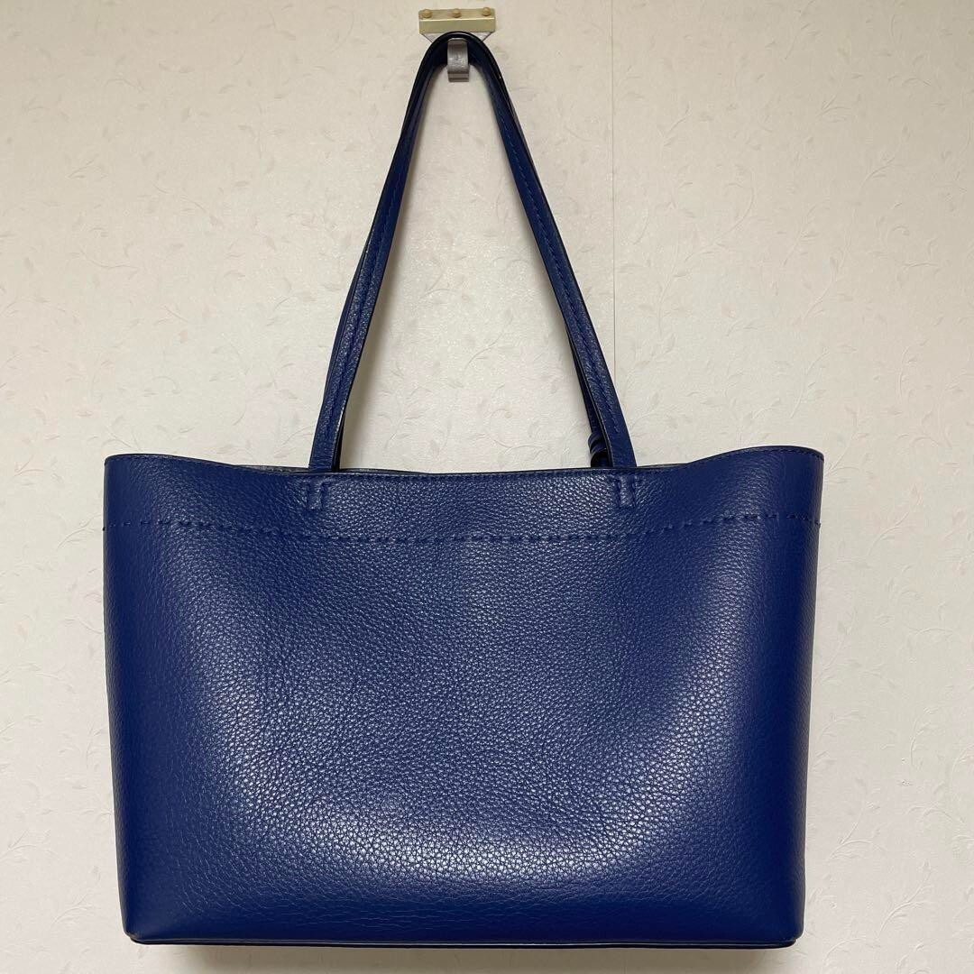 ★セール★ TORY BURCH McGraw ぺブル加工 レザー トートバッグ Tory Burch McGraw Leather Tote Shoulder Bag Navy Blue free
