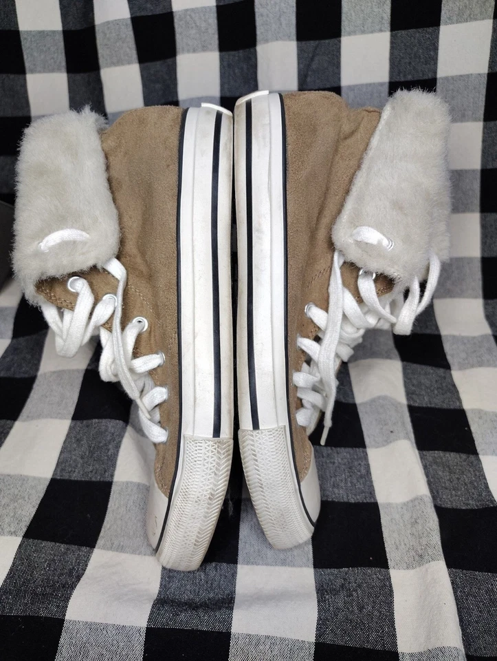 Airwalk 棕褐色麂皮绒人造毛皮衬里高帮上衣 9 G32 码 — 第 4/4 张图片