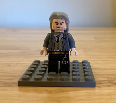 Lego Harry Potter's ARGUS FILCH Minifigure (hp097) Hogwarts Castle - Set 4842 