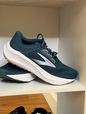 Brooks Dark Green Mesh Lace Up Low Top Running Sneakers White